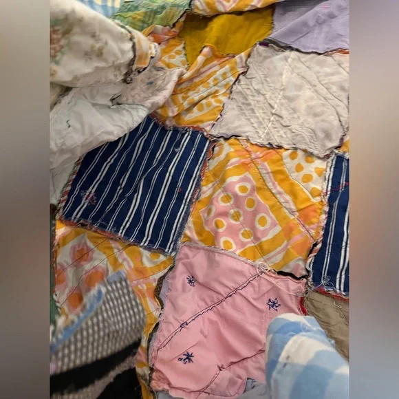 Vintage Cutter/Scrap Quilt Handmade Quilt - Picture 8 of 16